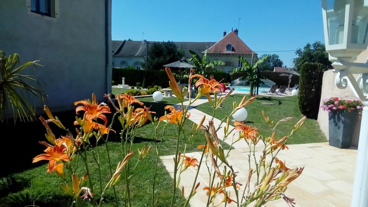 Le Domaine Des Papillons Ξενοδοχείο Beaujeu-Saint-Vallier-et-Pierrejux Εξωτερικό φωτογραφία
