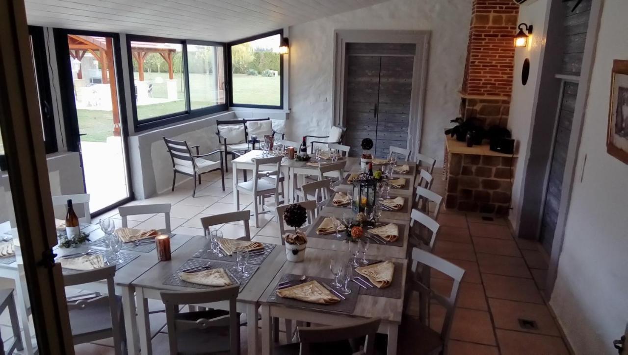 Le Domaine Des Papillons Ξενοδοχείο Beaujeu-Saint-Vallier-et-Pierrejux Εξωτερικό φωτογραφία