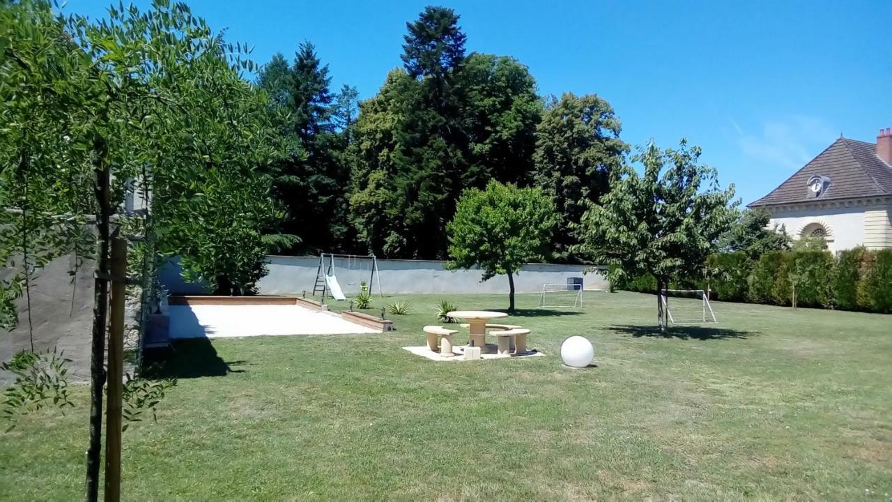 Le Domaine Des Papillons Ξενοδοχείο Beaujeu-Saint-Vallier-et-Pierrejux Εξωτερικό φωτογραφία